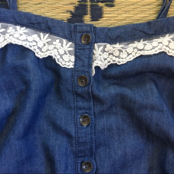 NWOT Denim Blue Shirt with White Lace detail - Picture 3 of 4